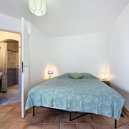 Sanoubott By Interhome *